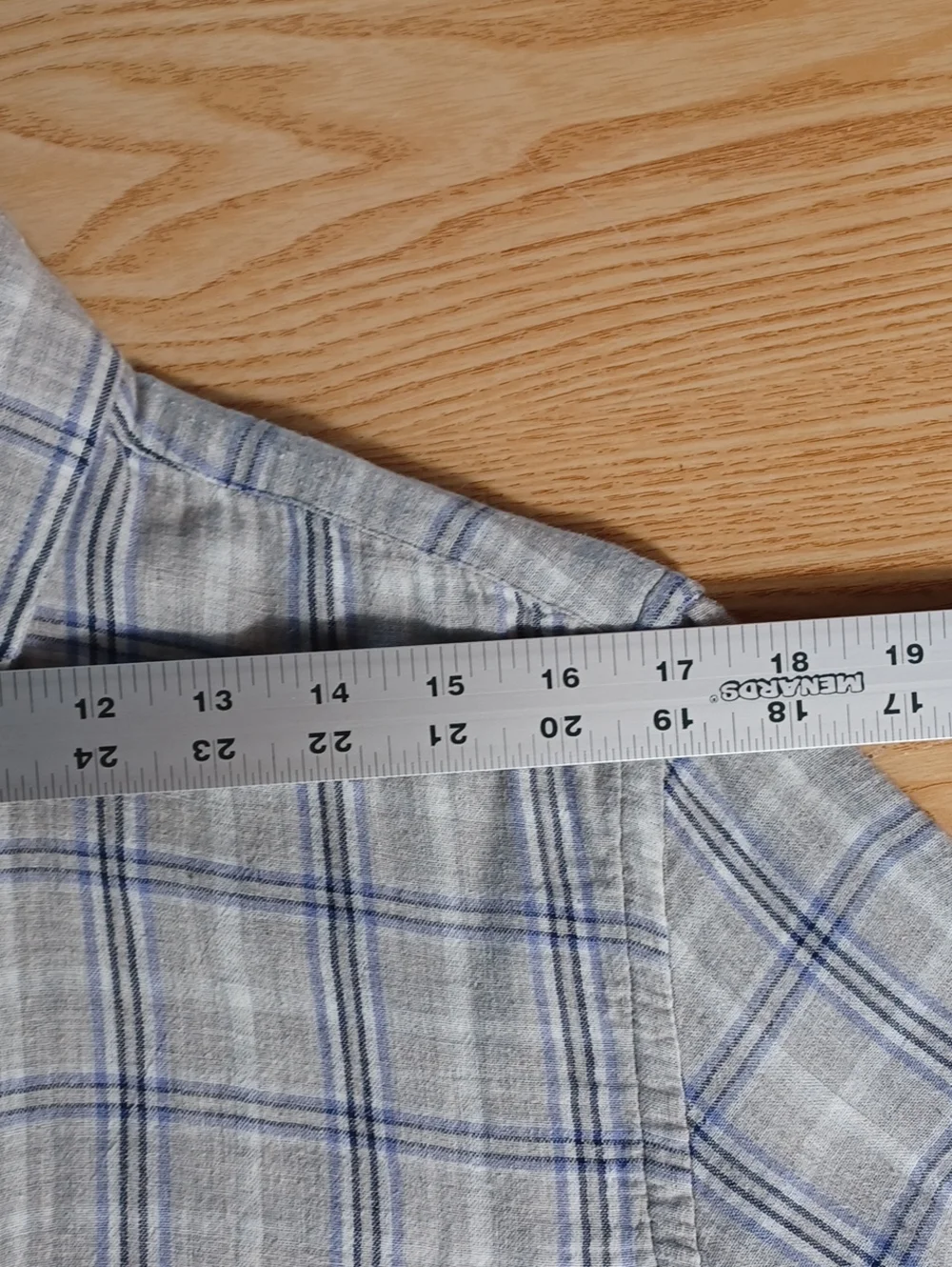 Banana Republic Blue and Gray Plaid LS Button-Down Mens Small Shirt, 100% cotton